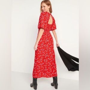 Floral red and pink maxi dress with puff sleeves. Old Navy size M. NWT!
